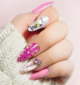 jeweled valentines day nails